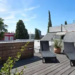 Rooftop Villa In Trendy Neighbourhood